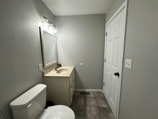 3524 E State Highway Cc, Fair Grove, MO 65648