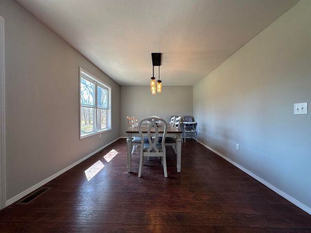 3524 E State Highway Cc, Fair Grove, MO 65648