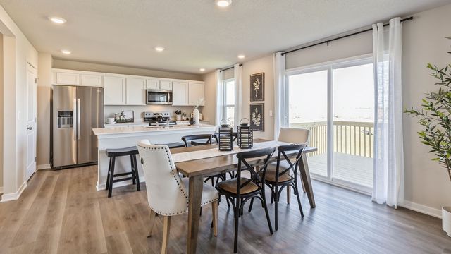 2438 SE Creekhill Way, West Des Moines, IA 50265