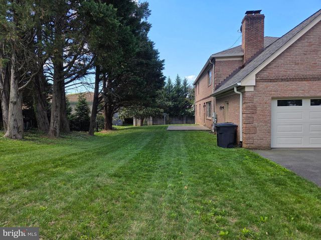 1209 PERRY WILLIAM DR, Mclean, VA 22101