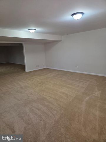 1209 PERRY WILLIAM DR, Mclean, VA 22101