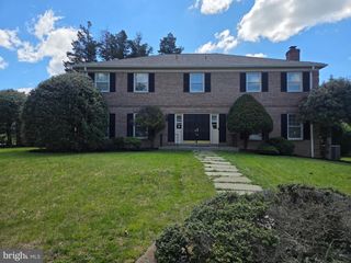 1209 PERRY WILLIAM DR, Mclean, VA 22101
