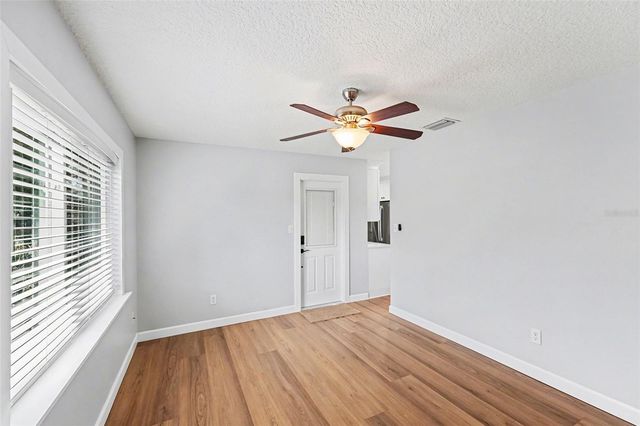 9605 N EDISON AVENUE, Tampa, FL 33612