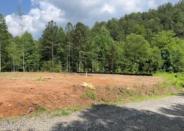502 Landing Drive, Murphy, NC 28906