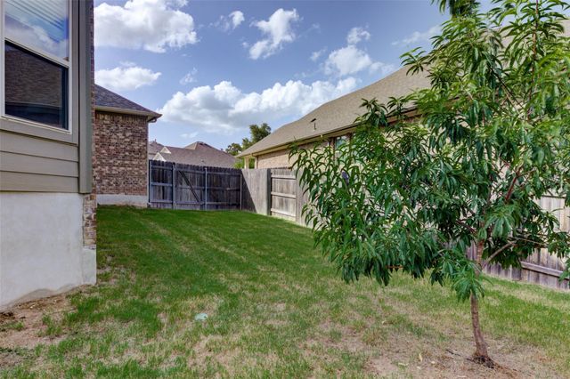 175 Goshen DR, Dripping Springs, TX 78620