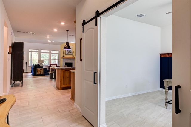 175 Goshen DR, Dripping Springs, TX 78620