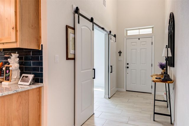 175 Goshen DR, Dripping Springs, TX 78620
