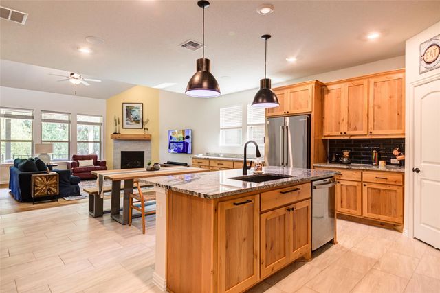 175 Goshen DR, Dripping Springs, TX 78620