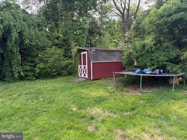 1904 SHIPLEY RD, Wilmington, DE 19803