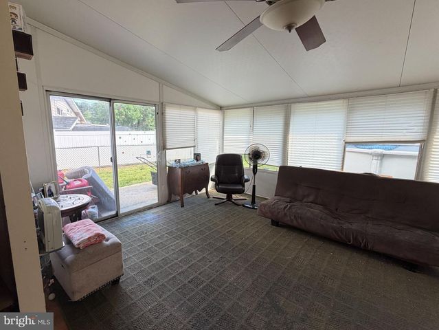 1904 SHIPLEY RD, Wilmington, DE 19803