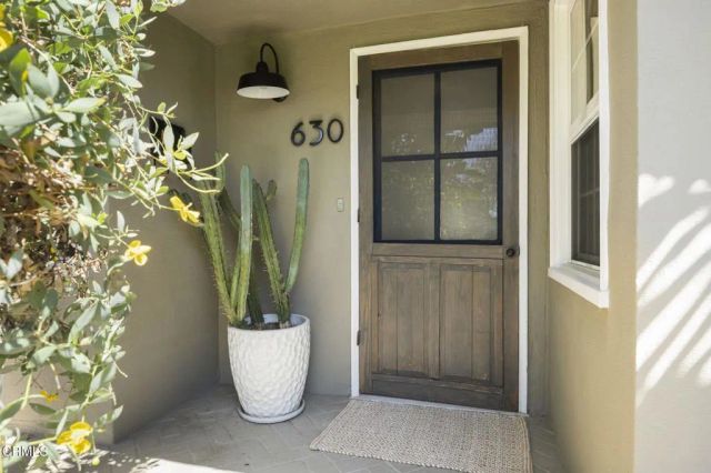 630 Redwood Avenue, Ventura, CA 93003