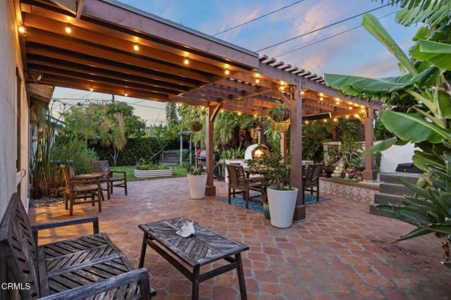 630 Redwood Avenue, Ventura, CA 93003