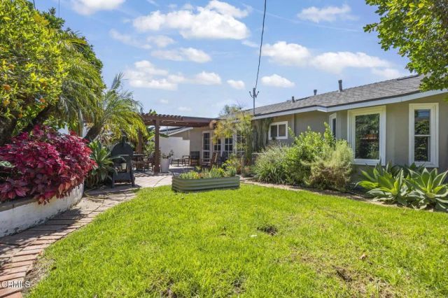 630 Redwood Avenue, Ventura, CA 93003