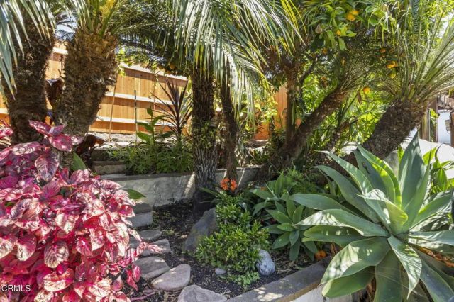 630 Redwood Avenue, Ventura, CA 93003