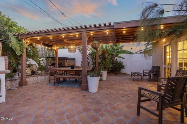 630 Redwood Avenue, Ventura, CA 93003