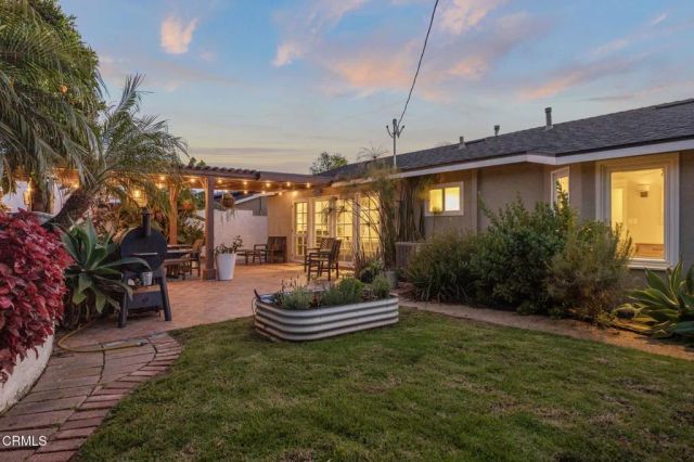 630 Redwood Avenue, Ventura, CA 93003