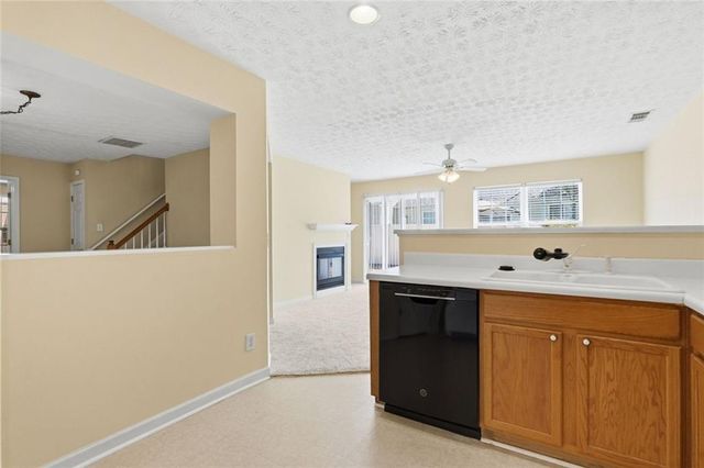 337 W Oaks Trail, Woodstock, GA 30188