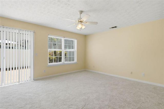 337 W Oaks Trail, Woodstock, GA 30188