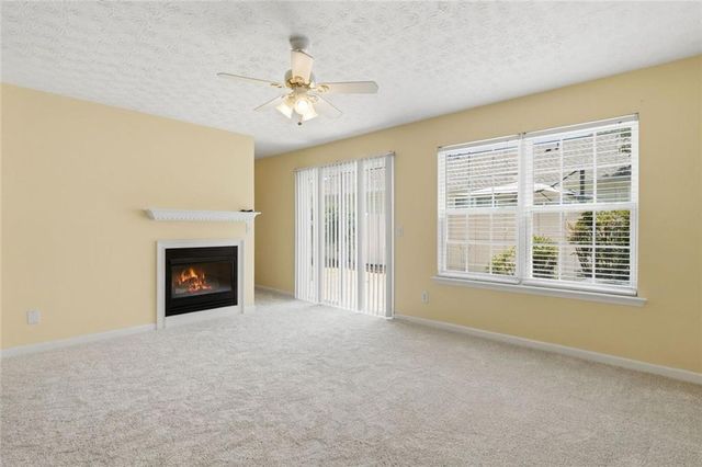337 W Oaks Trail, Woodstock, GA 30188