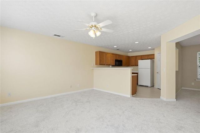 337 W Oaks Trail, Woodstock, GA 30188