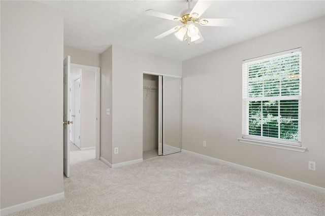 337 W Oaks Trail, Woodstock, GA 30188