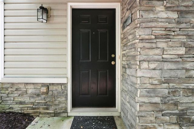 337 W Oaks Trail, Woodstock, GA 30188