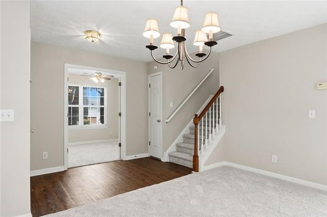 337 W Oaks Trail, Woodstock, GA 30188