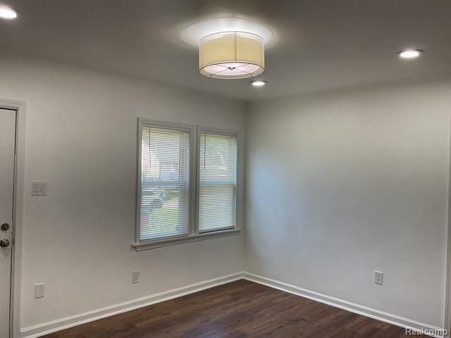 7235 Maxwell Avenue, Warren, MI 48091