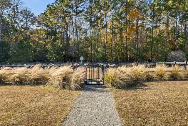 1131 Oak Bluff Avenue, Charleston, SC 29492