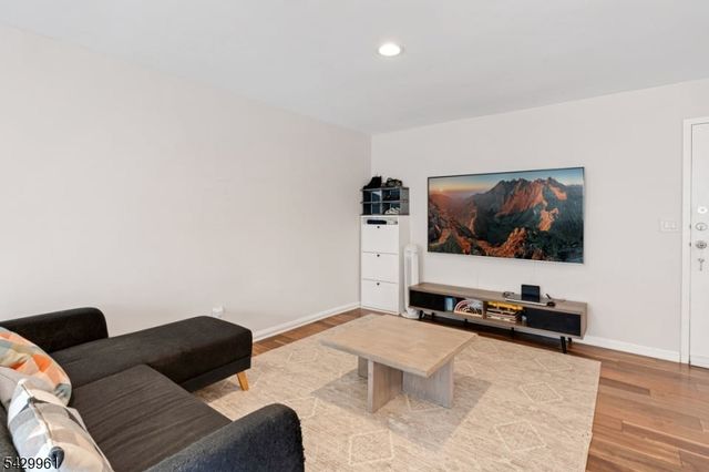 20 Jefferson St A8, Hackensack City, NJ 07601