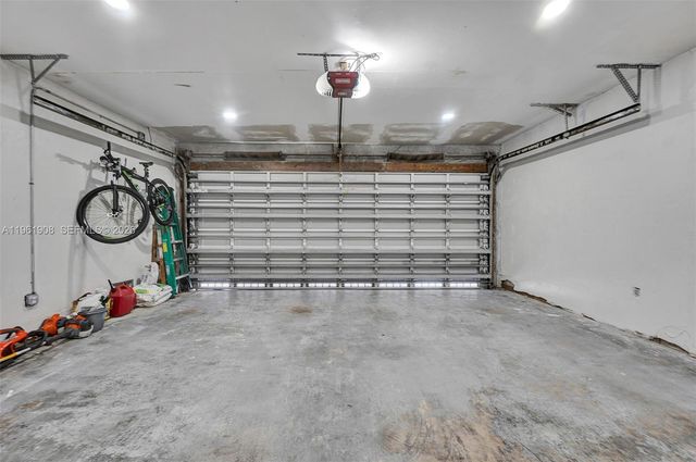 19102 NW 33rd Pl 19102, Miami Gardens, FL 33056