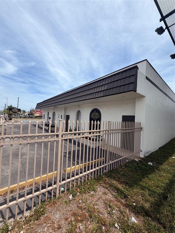 920 NW 119th Street, Miami, FL 33168