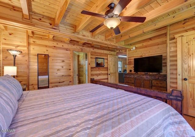 156 White Oak Resort Way, Gatlinburg, TN 37738