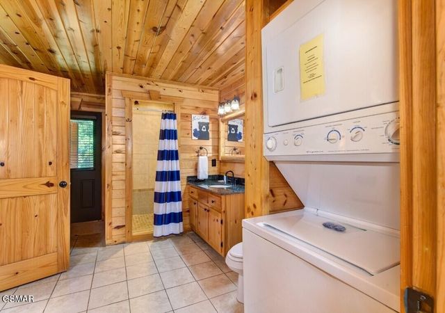 156 White Oak Resort Way, Gatlinburg, TN 37738