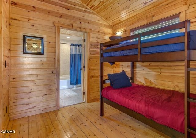 156 White Oak Resort Way, Gatlinburg, TN 37738
