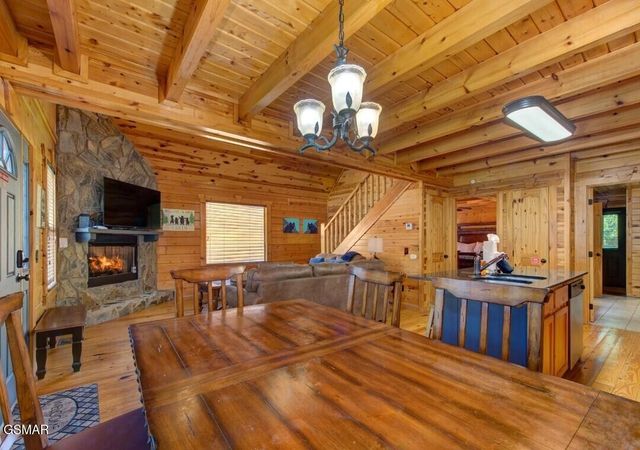 156 White Oak Resort Way, Gatlinburg, TN 37738