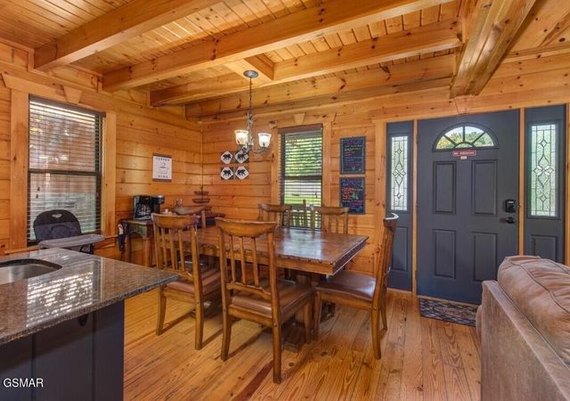 156 White Oak Resort Way, Gatlinburg, TN 37738
