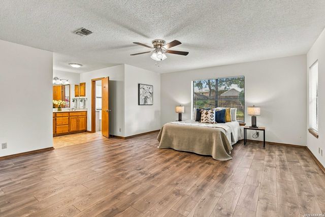 850 MISSION HILLS DR, New Braunfels, TX 78130