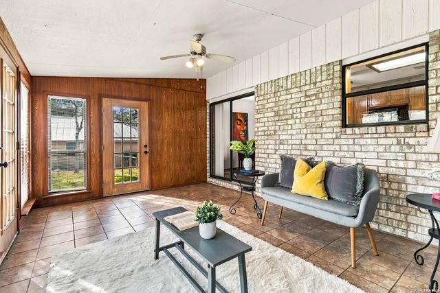 850 MISSION HILLS DR, New Braunfels, TX 78130
