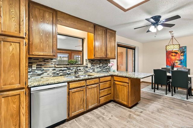 850 MISSION HILLS DR, New Braunfels, TX 78130