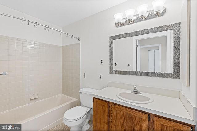 341 SILVIA ST, Ewing, NJ 08628