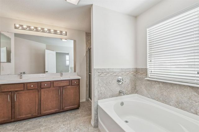 12320 FAIRLAWN DRIVE, Riverview, FL 33579