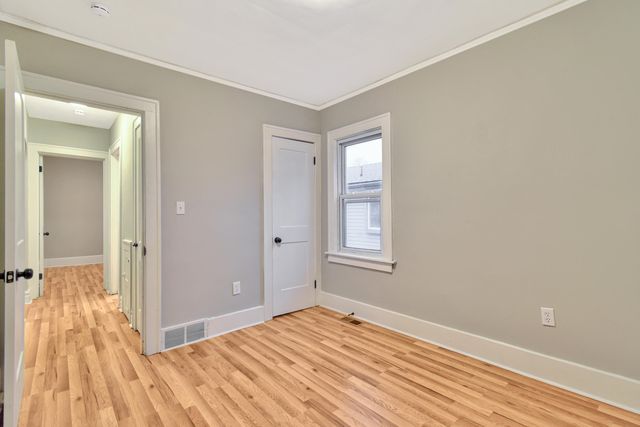 345 E Goulson Avenue, Hazel Park, MI 48030