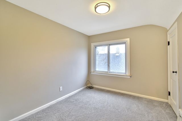 345 E Goulson Avenue, Hazel Park, MI 48030