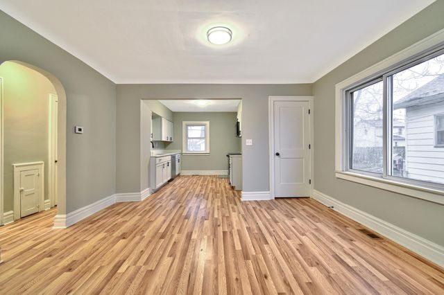 345 E Goulson Avenue, Hazel Park, MI 48030