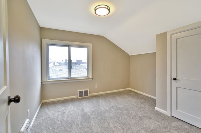 345 E Goulson Avenue, Hazel Park, MI 48030