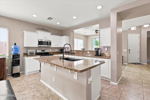 16974 W RIO VISTA Lane, Goodyear, AZ 85338