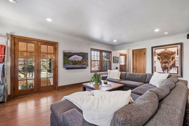 211 W Minnehaha Parkway, Minneapolis, MN 55419
