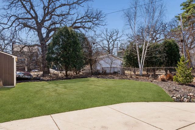 211 W Minnehaha Parkway, Minneapolis, MN 55419