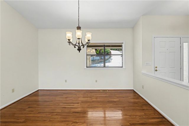 523 N Flagship Drive, Salem, SC 29676